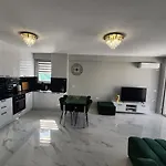 Amazing Sea View Apartment *