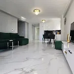 Апартаменты Amazing Sea View *